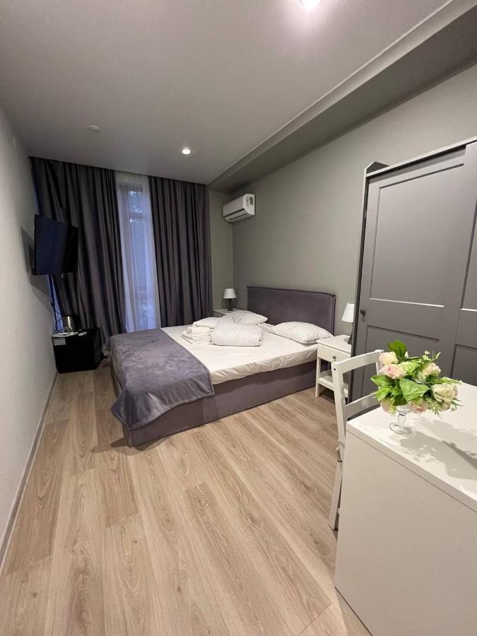 Hotel "Triglit" 가그라 외부 사진