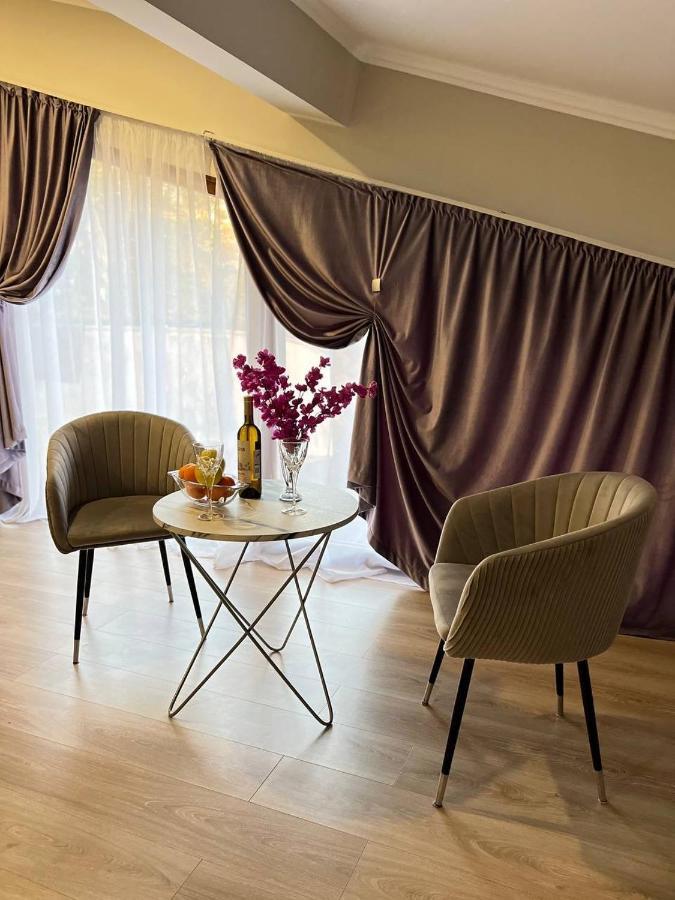 Hotel "Triglit" 가그라 외부 사진